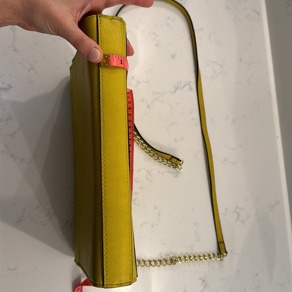 Neiman Marcus Chartreuse Clutch Cross Body Bag - Picture 8 of 8